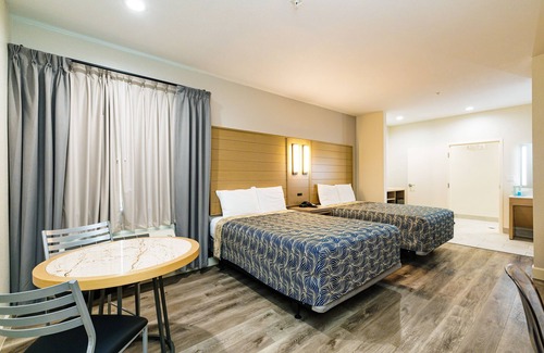 Humble Hotel | Palace Inn Blue IAH East