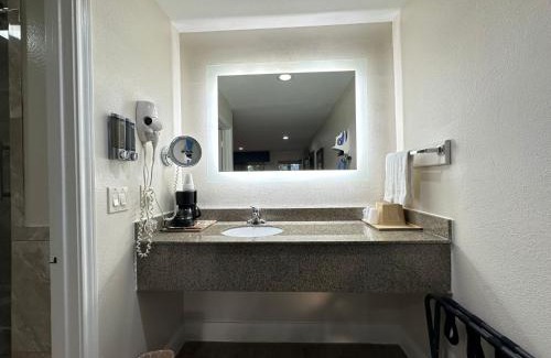Southeast Houston Hotel | Palace Inn I-45 & Bellfort