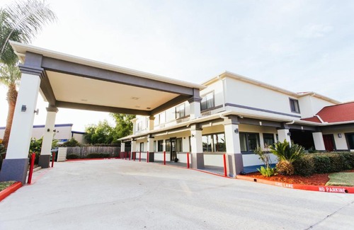 Houston Hotel | Palace Inn TX-249