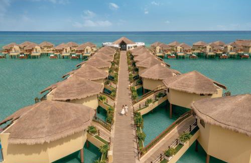 Villa Juarez Complejo | Palafitos Overwater Bungalows, Catamarán, Cenote, All & More Inclusive - Adults Only