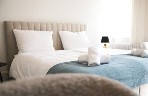 Mitte Apartamento | Palais Passy~Design Suite mit Ausblick im Zentrum