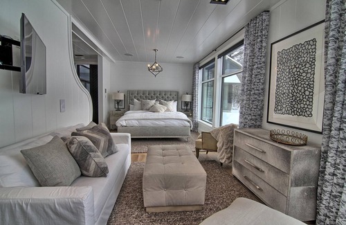 Muskoka Lakes Cabaña | Palatial and private 7 Bed | 6 Bath Lake Rosseau! Sunsets!
