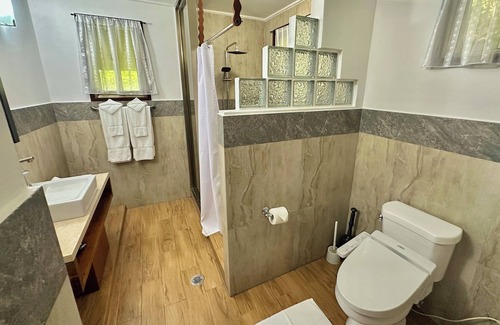 Meyungs Cabina | Palau Carolines Resort