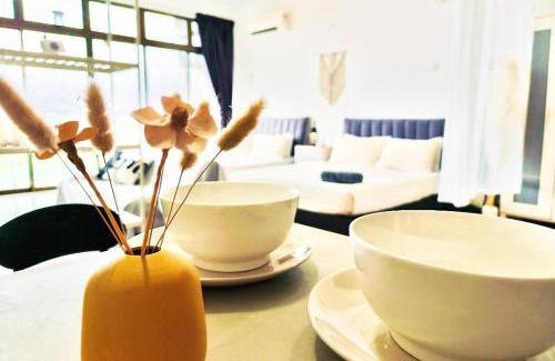 Taman Mount Austin Apartamento | Palazio Mount Austin studio with Balcony 4 plus 1pax with TV box 5mins AEON 3a06