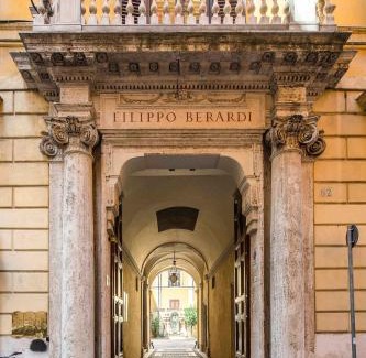 Rione IX Pigna Casa | Palazzo Berardi: Renaissance Downtown Luxury Villa