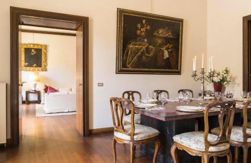 Rione IX Pigna Casa | Palazzo Berardi: Renaissance Downtown Luxury Villa