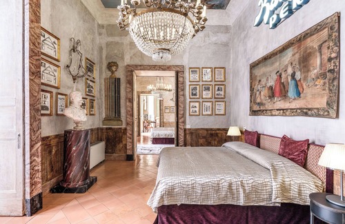 Montecalvario Casa | Palazzo Doria Suite