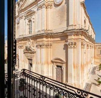 Mdina Old City Casa | Palazzo EL Cattedrale in historic MDINA by 360 Estates