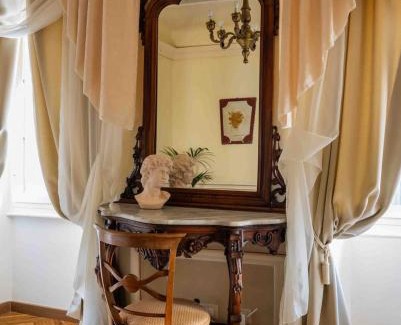 Sarzana Casa | Palazzo Lari Sarzana