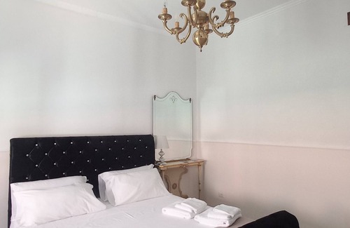 Lecco Cama Y Desayuno | Palazzo Novecento Rooms
