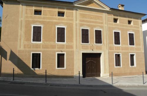 Aviano Apartamento | Palazzo Policreti Negrelli Aviano