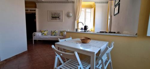 Capraia Isola Villa | Palazzo Renzi