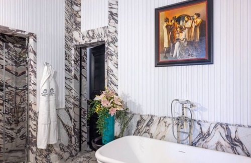 Rione III Colonna Hotel | Palazzo Roma - The Leading Hotels of the World