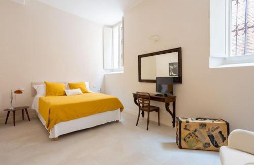 Ferrara Historic Centre Apartamento | PALAZZO SABBIONI APPARTAMENTO LUSSO due CAMERE SOGGIORNO CUCINA