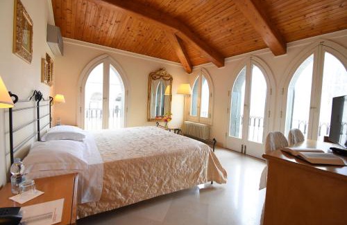 Gravina in Puglia Cama Y Desayuno | Palazzo Sottile Meninni - CLASSIC ROOMS EXPERIENCE
