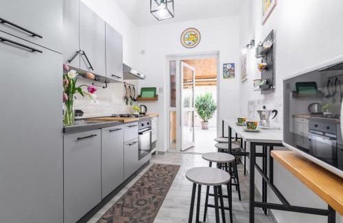 Corso dei Mille - Sant'Erasmo Apartamento | Palermo Charming Flat with Terraces x6