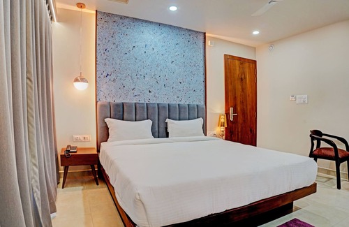 Bhopal Hotel | Palette - Hotel Ocean Breeze