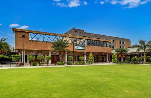 Jaora Complejo | Palette - The Pushpa Palace