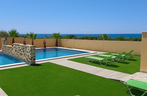 Kantanos-Selino Apartamento | Paliochora Beachfront Escape, Milolithos Pool Retreats