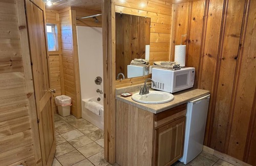 Irwin Cabina | Palisades Cabin #2