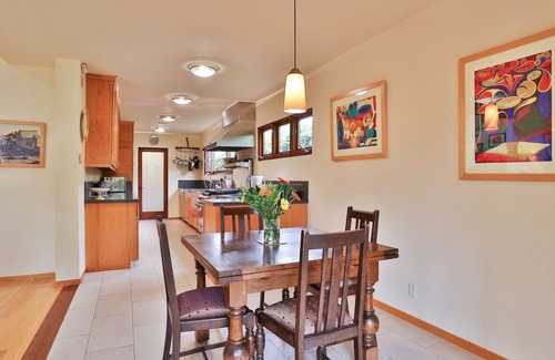 Pacific Palisades Casa | Palisades Gem with pool & jacuzzi walk to Village
