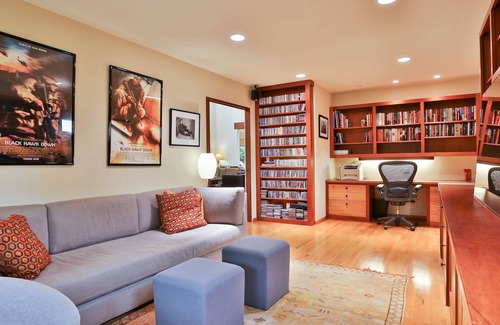 Pacific Palisades Casa | Palisades Gem with pool & jacuzzi walk to Village