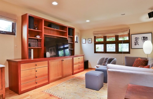 Pacific Palisades Casa | Palisades Gem with pool & jacuzzi walk to Village