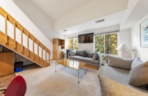Olympic Valley Apartamento | Palisades Tahoe Lodge Rentals Studio Loft #308