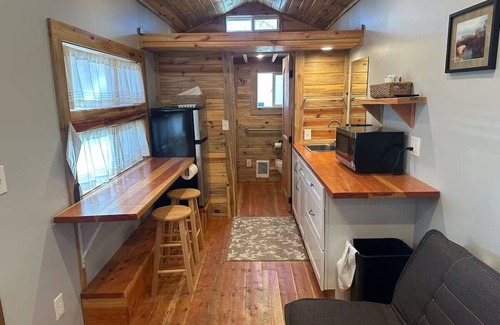 Irwin Cabina | Palisades Wheel Cabin #7