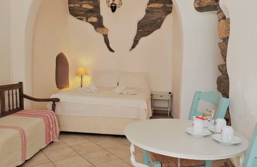 Tinos Town Apartamento | Pallada Rooms