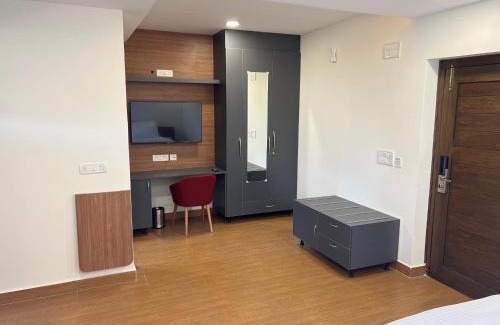 Gachibowli Hotel | Palladium Luxury Suites Financial District Unit I