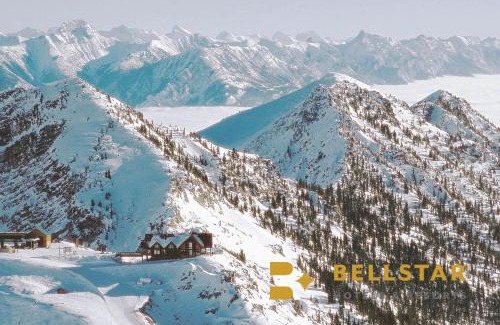 Golden Cabina | Palliser Lodge — Bellstar Hotels & Resorts