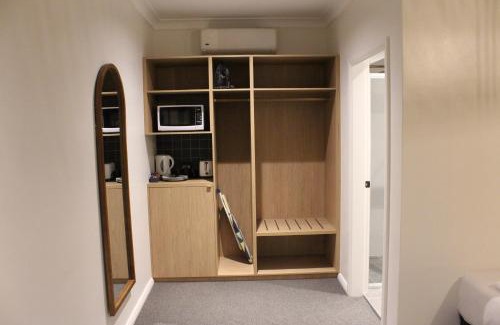 North Wagga Wagga Hotel | Palm and Pawn Motor Inn
