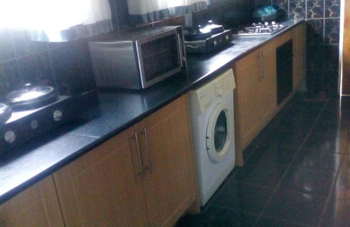 Kwekwe Casa | Palm & Rose Garden, Golden Acres