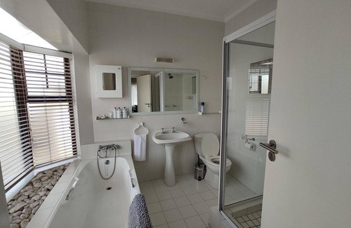 Summerstrand Casa | Palm Beach Guesthouse