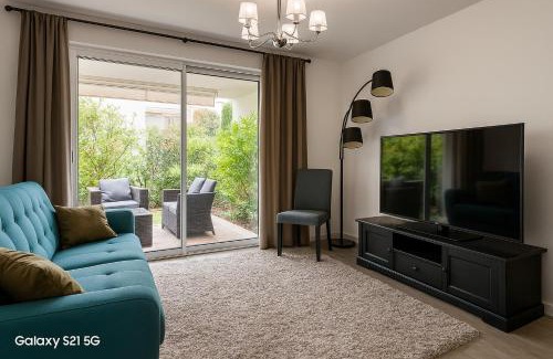 Pointe Croisette Apartamento | Palm beach apartment with swimming pool in a residence