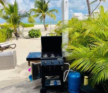 Nettle Bay Casa | Palm Beach House, Stunning 2 bedrooms beachfront, Nettle Bay Beach Club