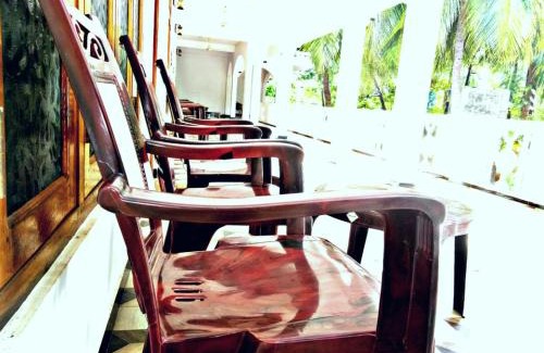 Uppuveli Complejo | Palm Beach Resort by Yosha Guest
