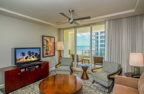 Singer Island Complejo | Palm Beach Singer Island Resort & Spa Luxury Suites 2/2 Ocean View