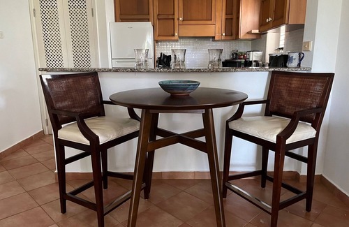 Mount Standfast Condominio | Palm Breeze Condo, Sugar Hill near Holetown - Beach Club Membership