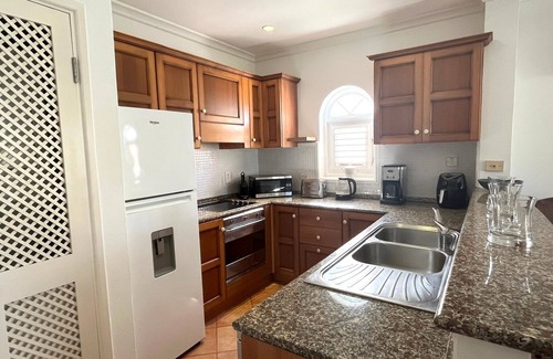 Mount Standfast Condominio | Palm Breeze Condo, Sugar Hill near Holetown - Beach Club Membership