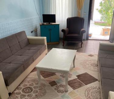 Bayrakldede Apartamento | palm club apart otel