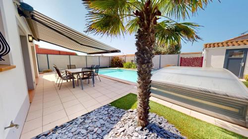 Saint-Gilles-Croix-de-Vie Casa | Palm Cornue avec piscine privative