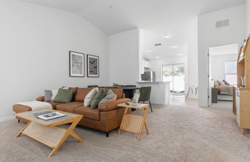 Indian Trails Casa | Palm Coast Getaway – Relax in a Charming Home and Make Incredible Memories”