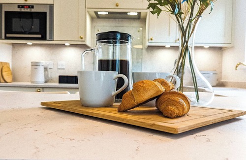 Etchinghill Casa | Palm Cottage - Cosy retreat