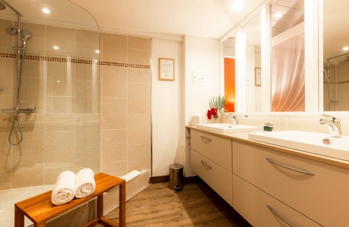 Orient Bay Hotel | Palm Court Residence & Hotel at Orient Beach