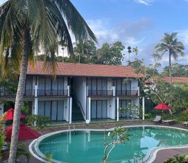 Kathaluwa Hotel | Palm Garden Ayurveda Resort