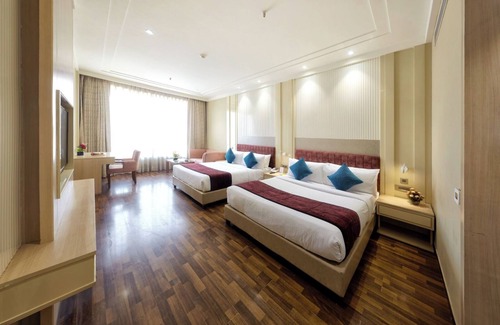 Delhi Hotel | Palm Green Hotel and Resorts