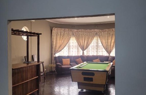 Zeerust Casa | Palm Guesthouse