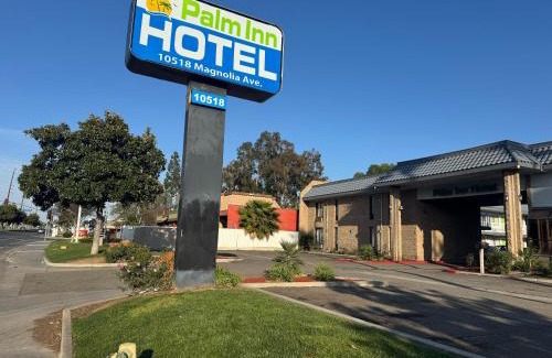 La Sierra Hotel | Palm Inn Hotel near Tyler Mall Riverside